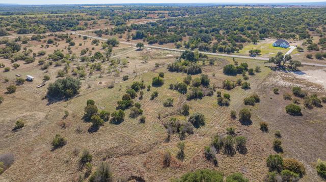 121 Gilmore Court, Lipan, TX 76462