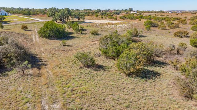 121 Gilmore Court, Lipan, TX 76462