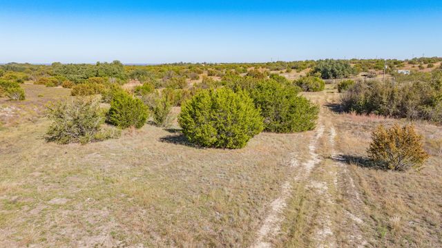 121 Gilmore Court, Lipan, TX 76462