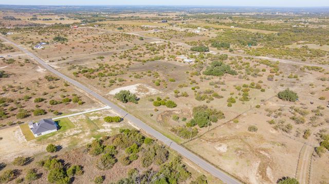 121 Gilmore Court, Lipan, TX 76462