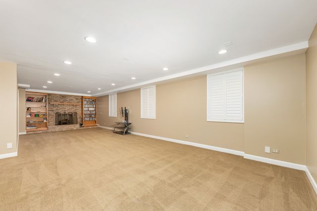 1437 Ambleside Circle, Naperville, IL 60540