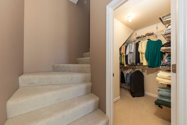 1437 Ambleside Circle, Naperville, IL 60540