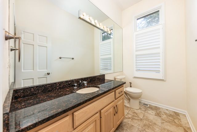 1437 Ambleside Circle, Naperville, IL 60540