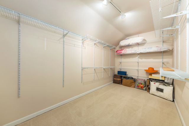 1437 Ambleside Circle, Naperville, IL 60540