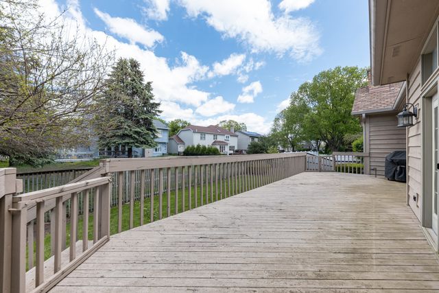 1437 Ambleside Circle, Naperville, IL 60540