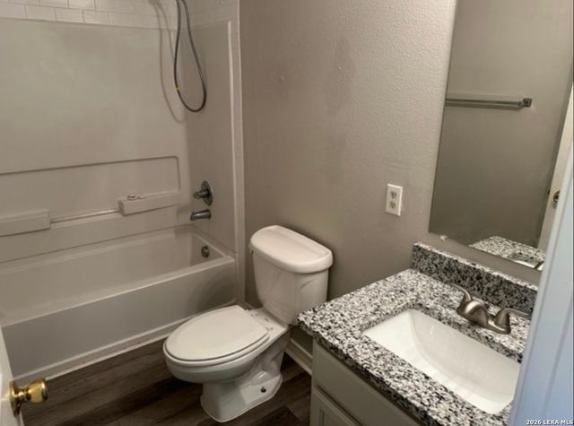 7803 Kingsbury Wood Unit 4, San Antonio, TX 78240