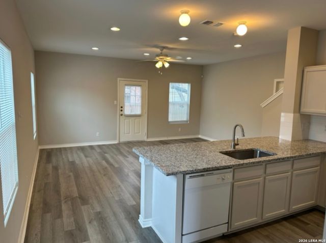 7803 Kingsbury Wood Unit 4, San Antonio, TX 78240