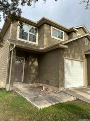 7803 Kingsbury Wood Unit 4, San Antonio, TX 78240