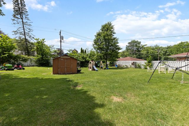 320 Dawn Avenue, Rockford, IL 61107