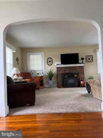 936 N PITT ST, Carlisle, PA 17013