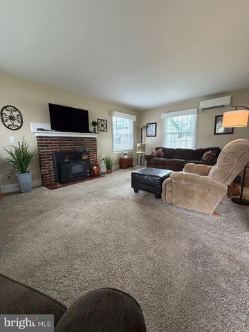 936 N PITT ST, Carlisle, PA 17013