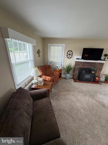 936 N PITT ST, Carlisle, PA 17013