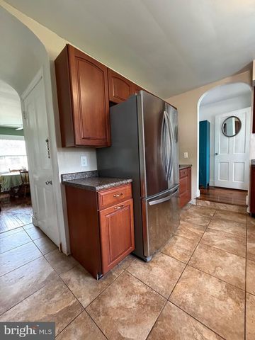 936 N PITT ST, Carlisle, PA 17013
