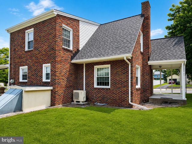 936 N PITT ST, Carlisle, PA 17013