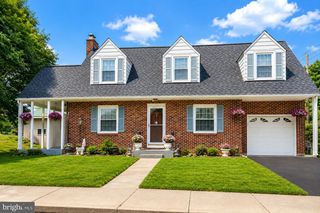 936 N PITT ST, Carlisle, PA 17013