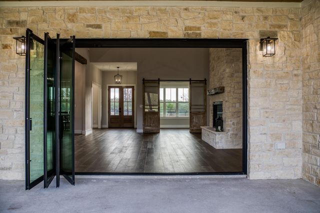 14098 Childress Ranch Drive, Washington, TX 77880