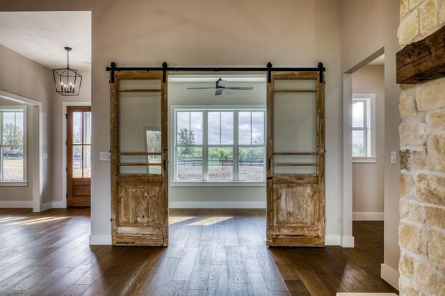 14098 Childress Ranch Drive, Washington, TX 77880