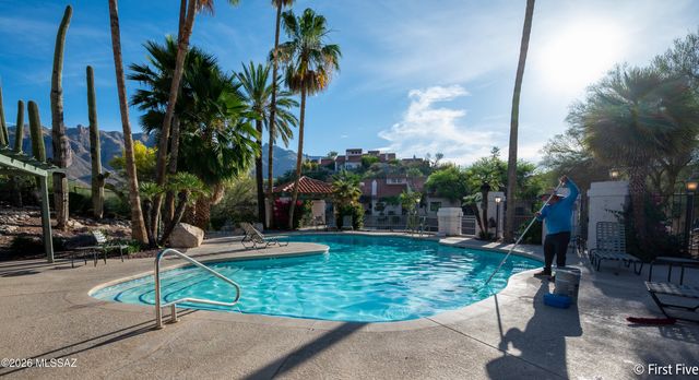 6470 N Tierra de las Catalinas Apt 100, Tucson, AZ 85718