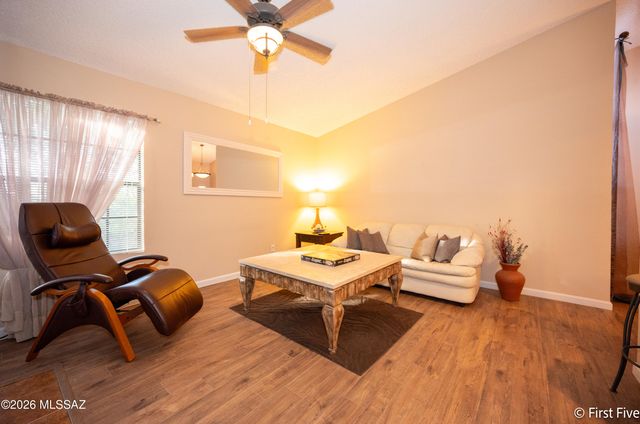 6470 N Tierra de las Catalinas Apt 100, Tucson, AZ 85718