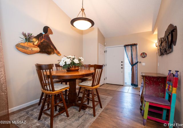 6470 N Tierra de las Catalinas Apt 100, Tucson, AZ 85718