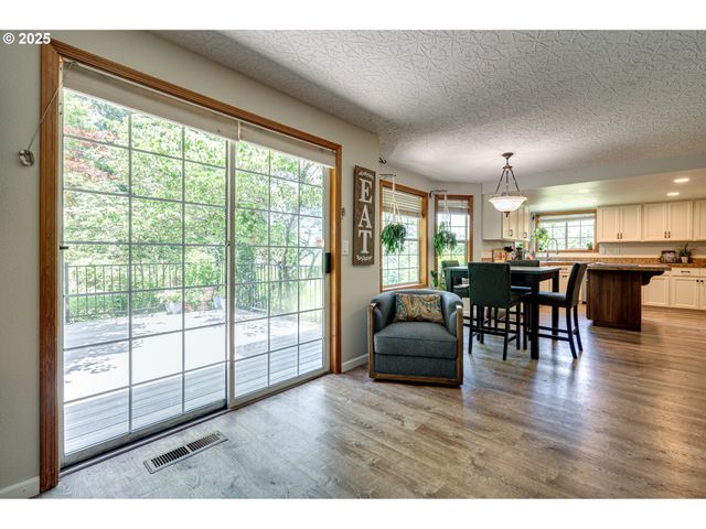 2012 Ne 193RD Ct, Vancouver, WA 98684