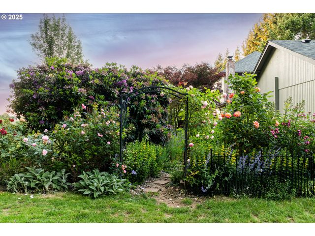 2012 Ne 193RD Ct, Vancouver, WA 98684