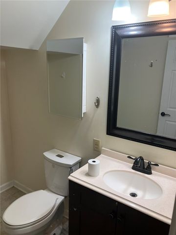 444 Spencer Ave, Sharon, PA 16146