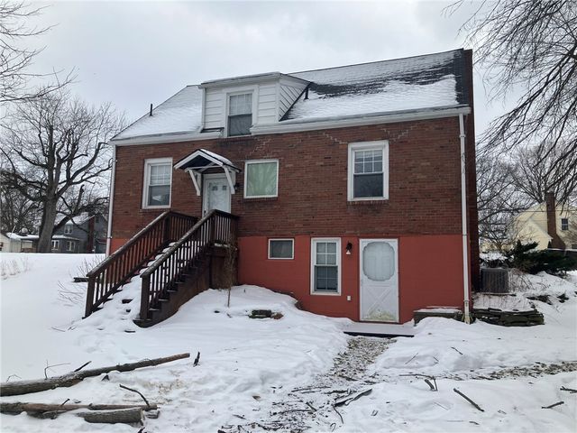 444 Spencer Ave, Sharon, PA 16146