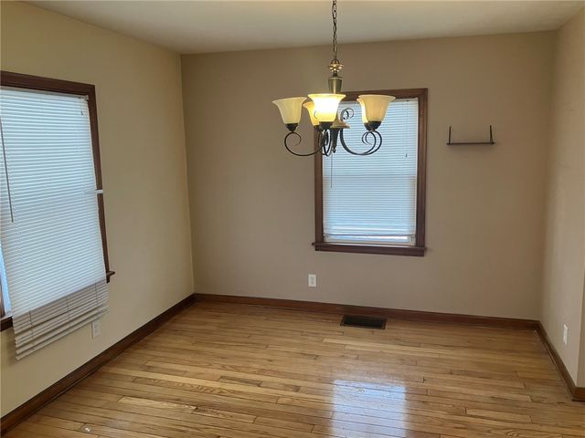 444 Spencer Ave, Sharon, PA 16146