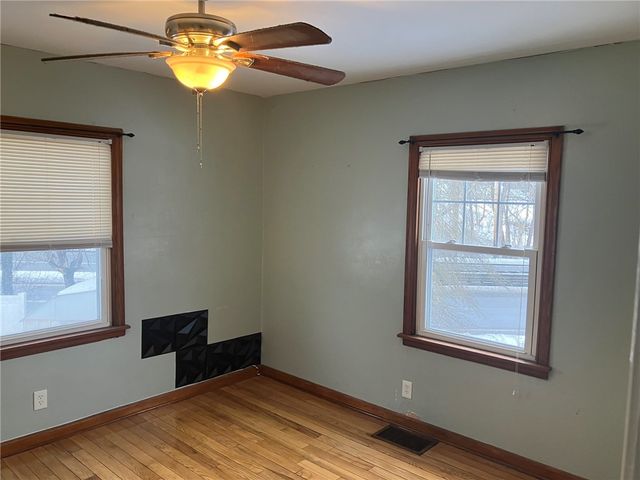 444 Spencer Ave, Sharon, PA 16146