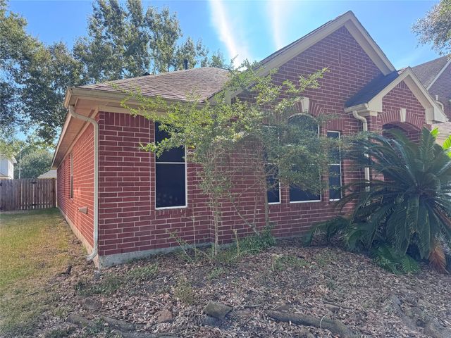 18422 Wolf Creek Trail, Humble, TX 77346