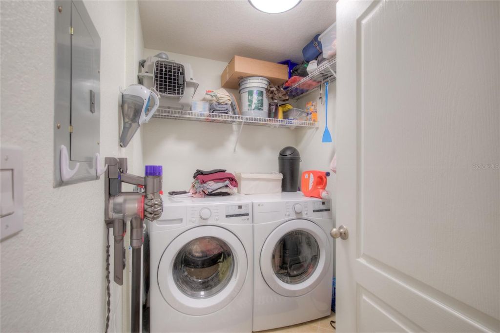 Image 15 of property listing at 4106 CENTRAL SARASOTA PARKWAY 1034, Sarasota, FL 34238