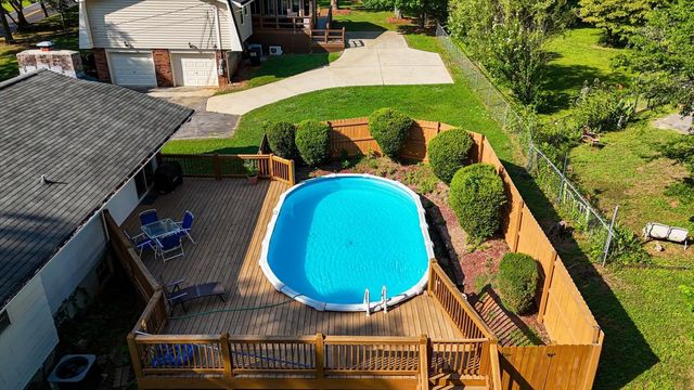 5911 Tyner Ln, Harrison, TN 37341