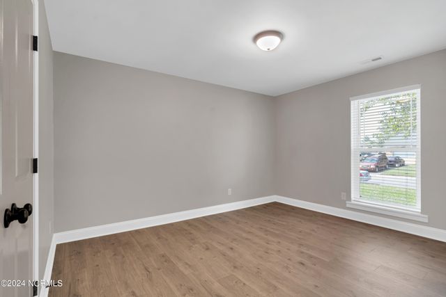 4 Walnut Drive, Jacksonville, NC 28546