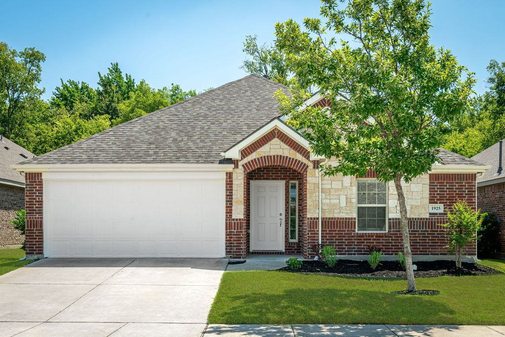 1925 Megan Creek Drive, Little Elm, TX 75068