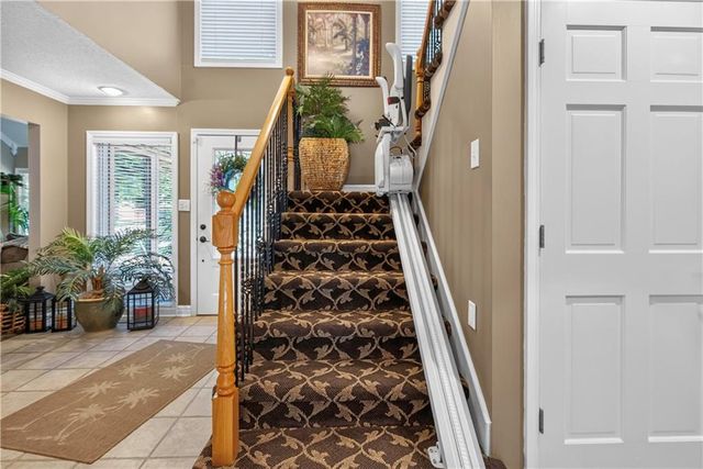 4498 SW Bowsprit Drive, Lee's Summit, MO 64082