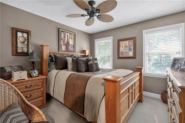 4498 SW Bowsprit Drive, Lee's Summit, MO 64082