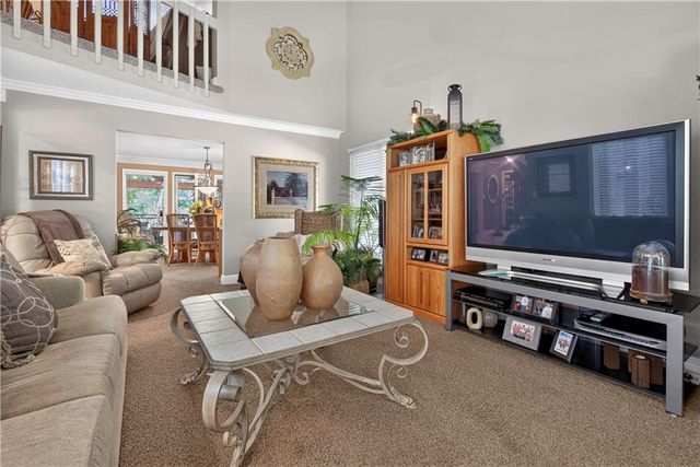 4498 SW Bowsprit Drive, Lee's Summit, MO 64082