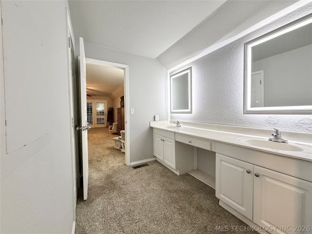 516 Antry Place, Catoosa, OK 74015