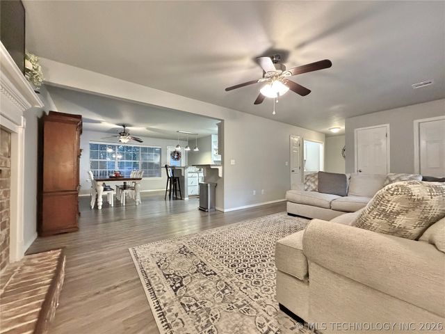 516 Antry Place, Catoosa, OK 74015