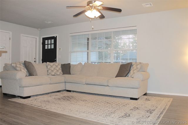 516 Antry Place, Catoosa, OK 74015