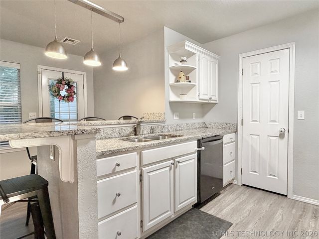 516 Antry Place, Catoosa, OK 74015