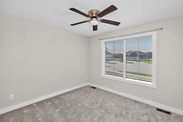 208 11th Court NW, Bondurant, IA 50035