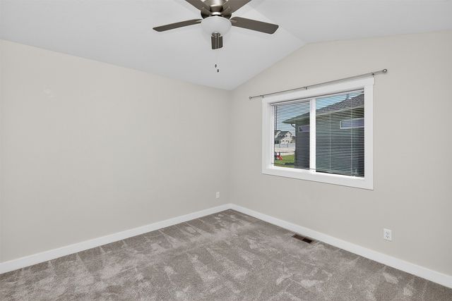 208 11th Court NW, Bondurant, IA 50035