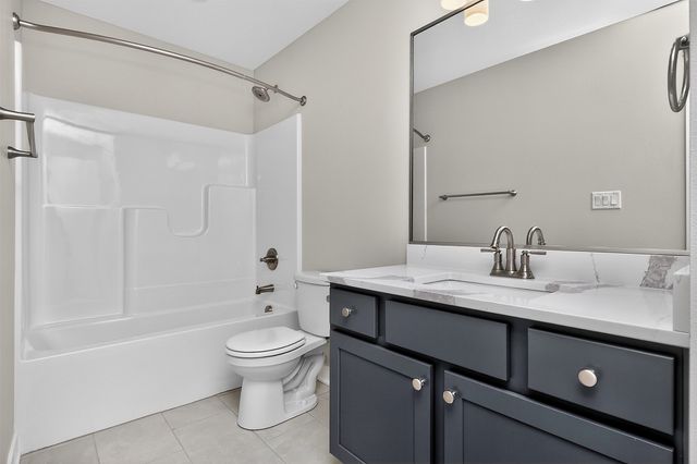 208 11th Court NW, Bondurant, IA 50035