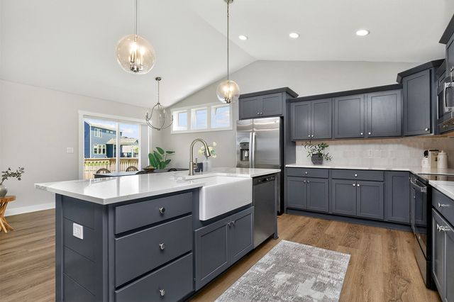 208 11th Court NW, Bondurant, IA 50035