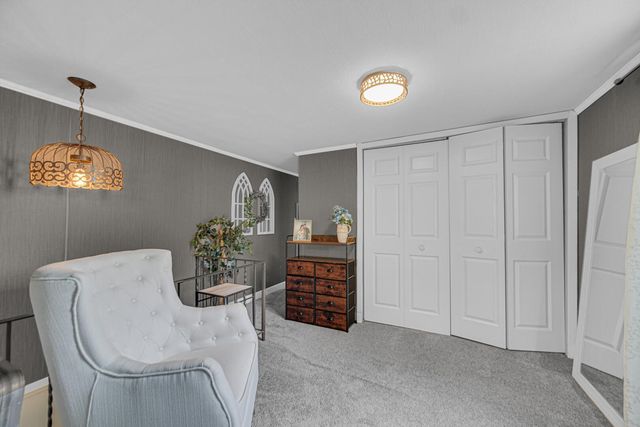 114 Beverly Lane, Hobart, IN 46342