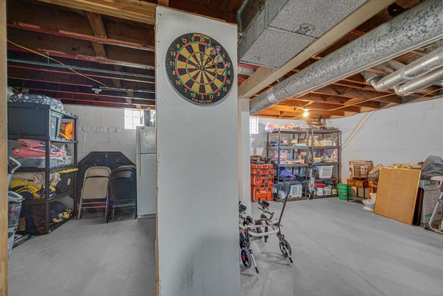 114 Beverly Lane, Hobart, IN 46342
