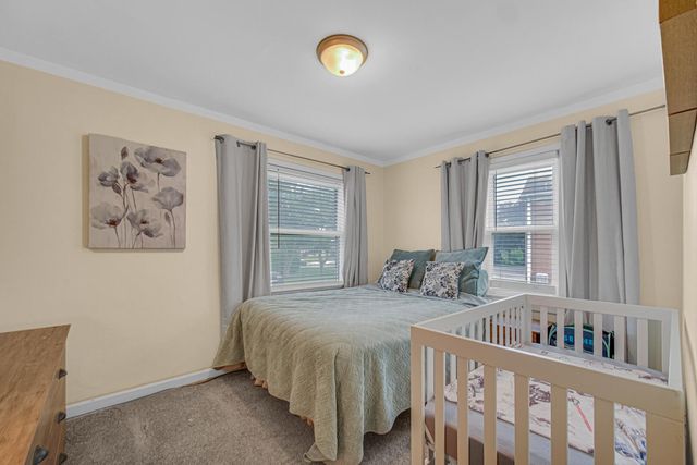 114 Beverly Lane, Hobart, IN 46342