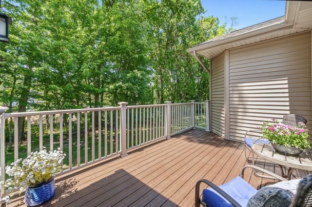 9470 Sassafras Trail, Portage, MI 49002